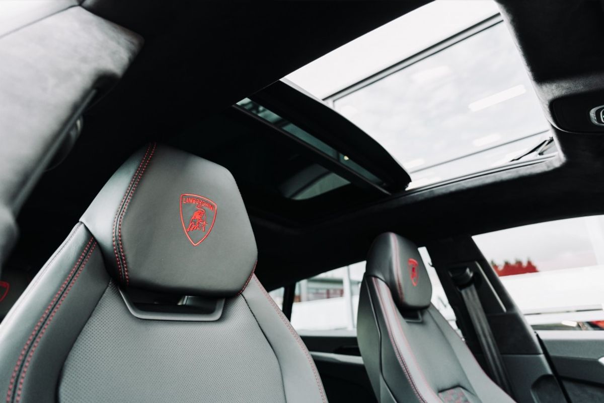 LAMBORGHINI URUS ESTATE 4.0 V8 5DR AUTOMATIC