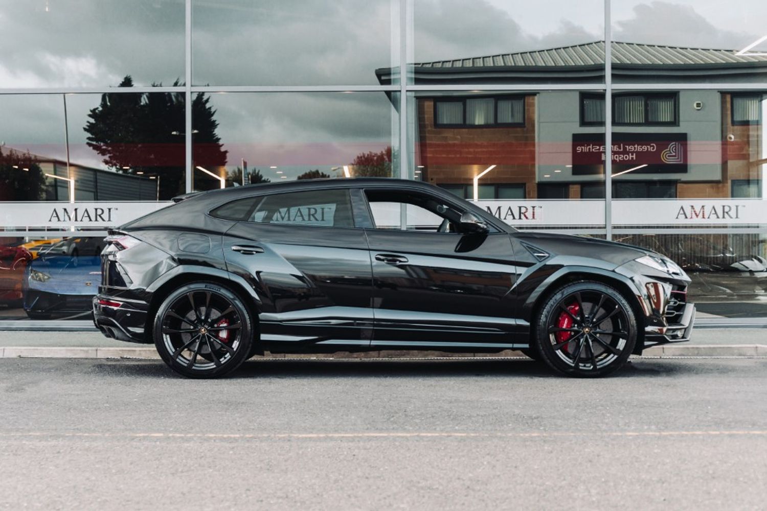 LAMBORGHINI URUS ESTATE 4.0 V8 5DR AUTOMATIC