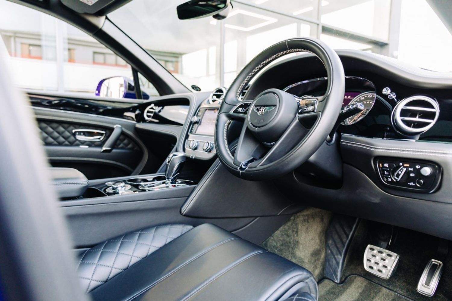 BENTLEY BENTAYGA ESTATE 6.0 W12 5DR AUTOMATIC
