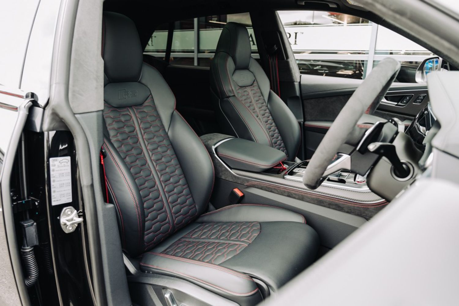 AUDI Q8 RS TFSI QUATTRO VORSPRUNG ESTATE 4.0 RS TFSI QUATTRO VORSPRUNG 5DR AUTOMATIC