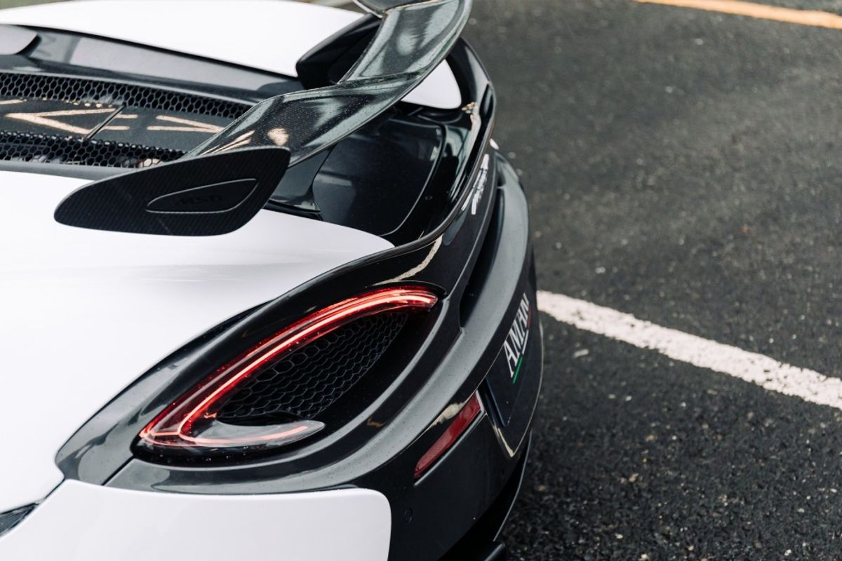MCLAREN 570S V8 SSG CONVERTIBLE 3.8 V8 SSG 2DR SEMI AUTOMATIC