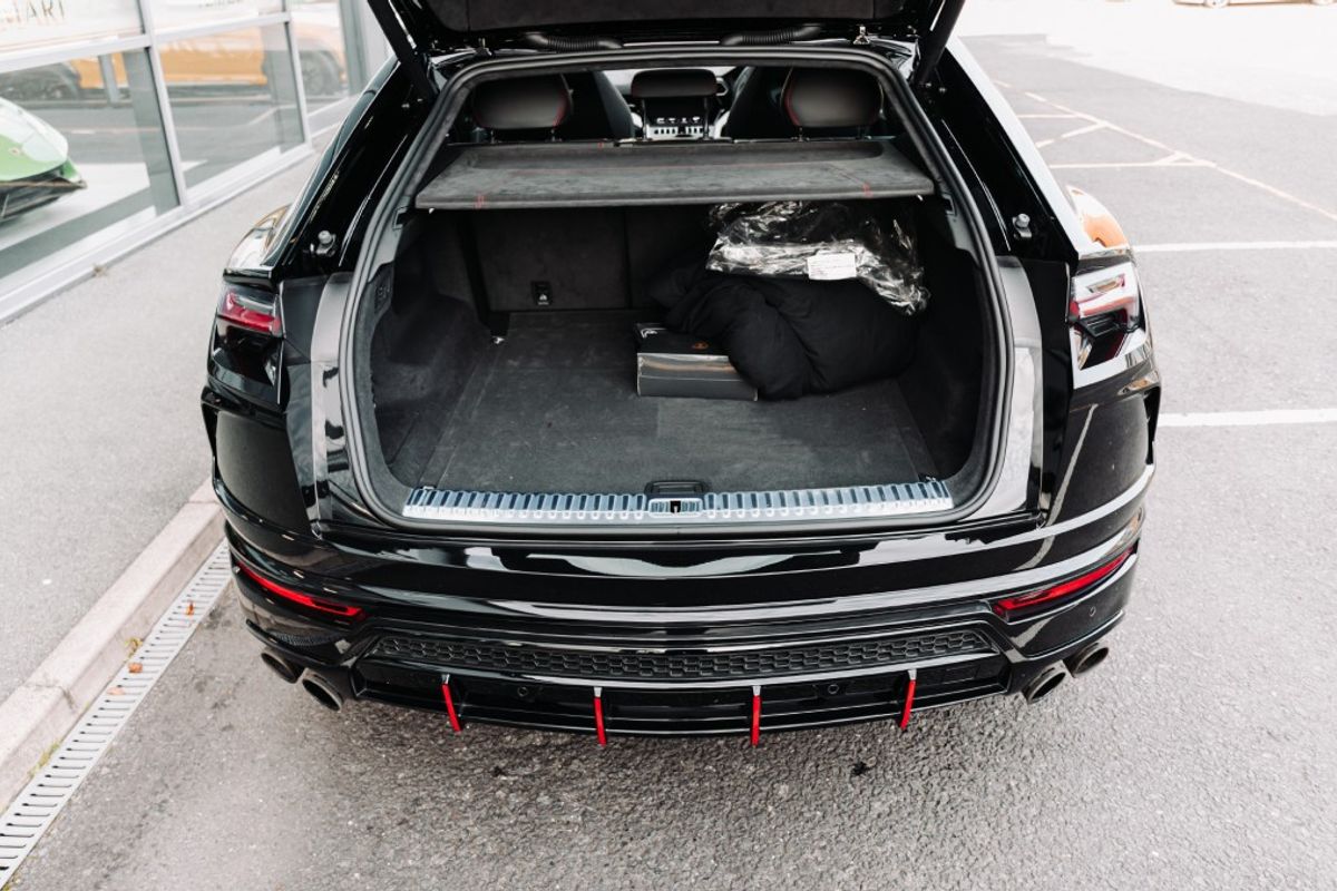 LAMBORGHINI URUS ESTATE 4.0 V8 5DR AUTOMATIC