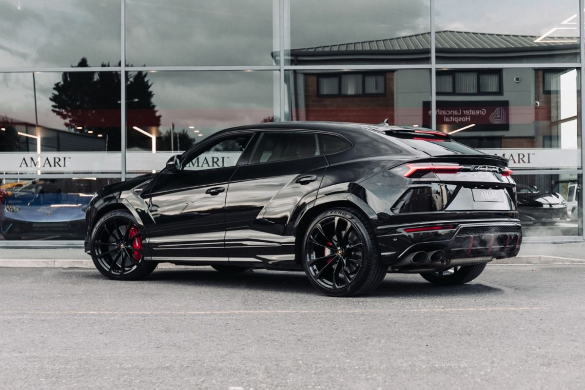 LAMBORGHINI URUS ESTATE 4.0 V8 5DR AUTOMATIC