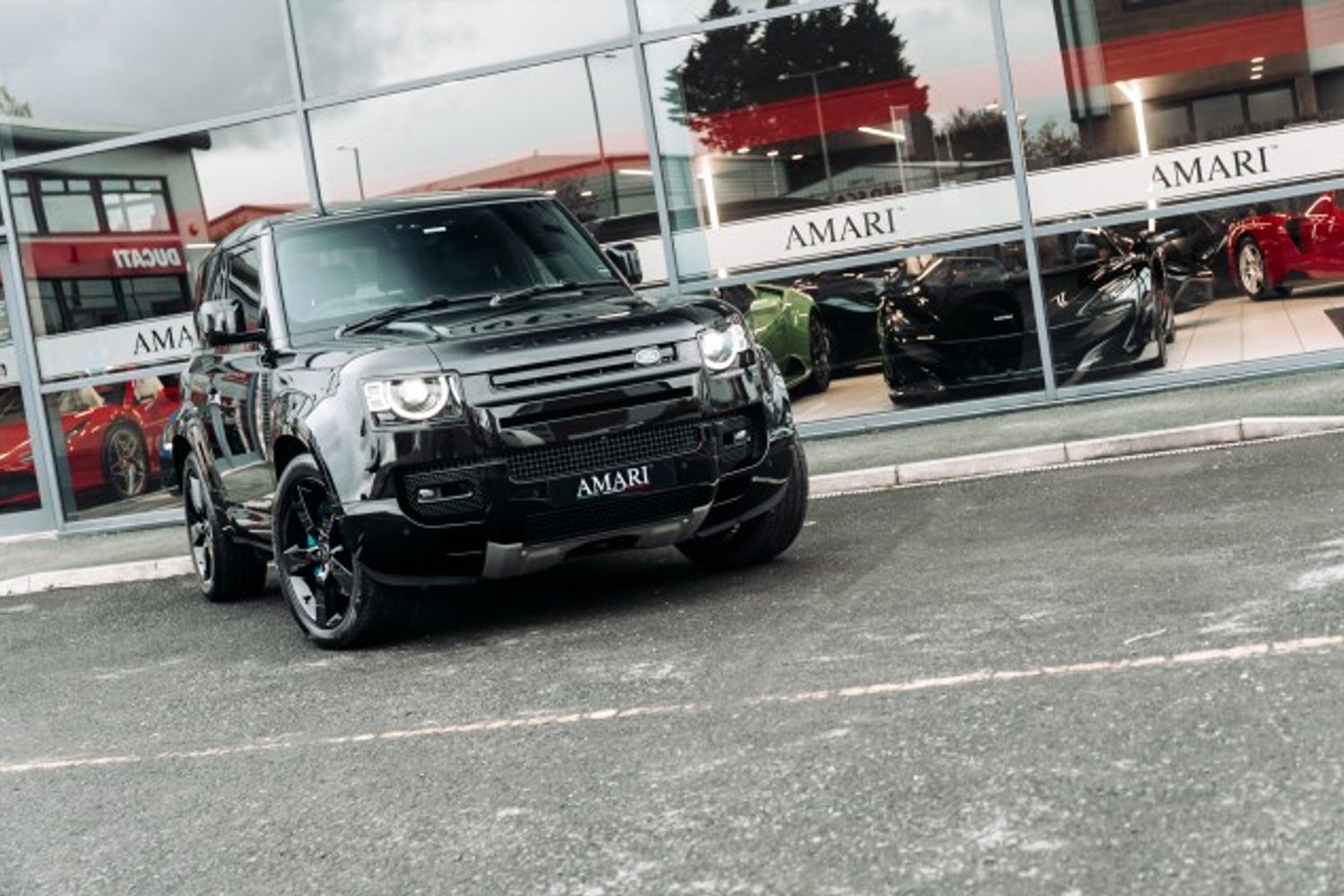 LAND ROVER DEFENDER ESTATE 5.0 V8 3DR AUTOMATIC