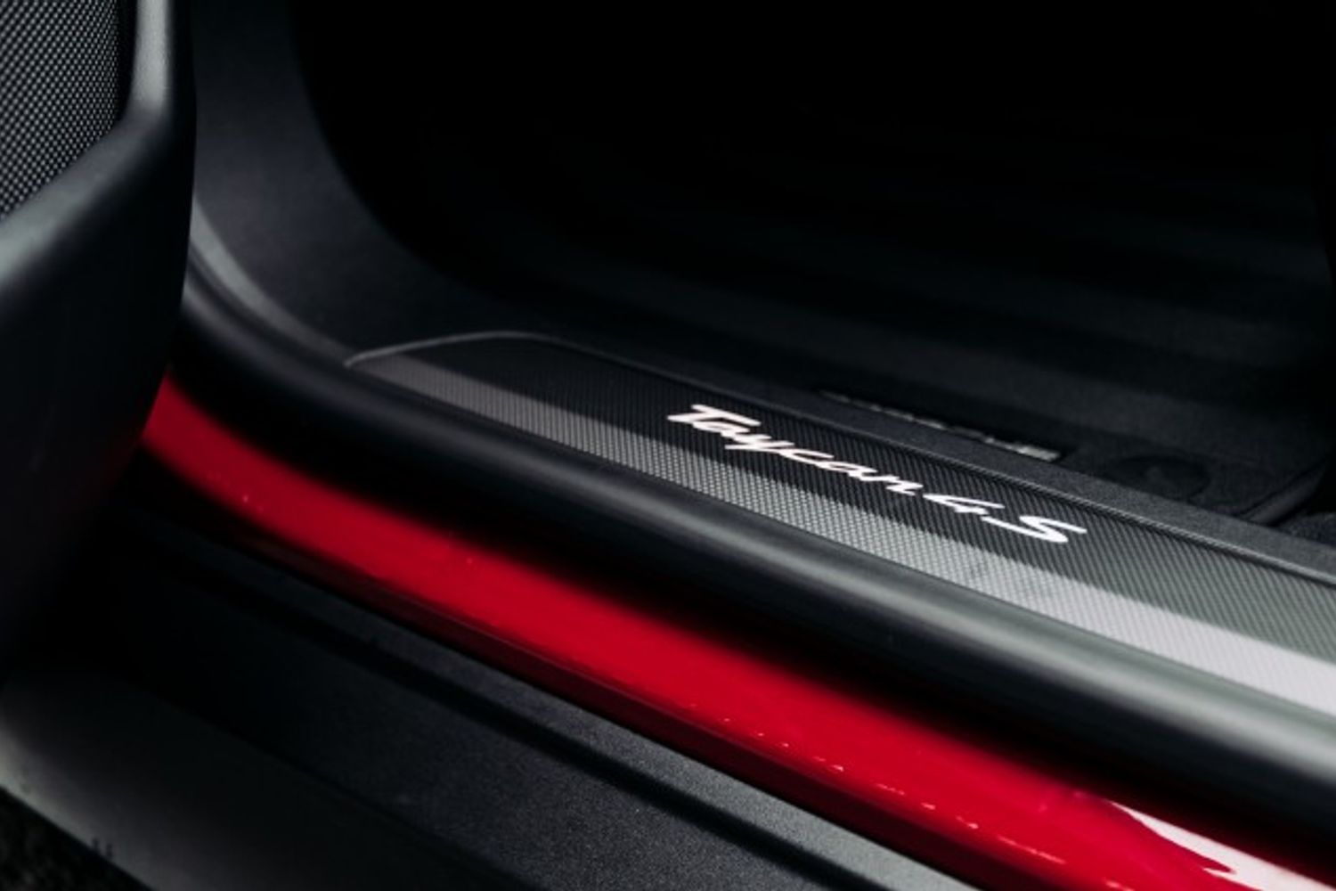 PORSCHE TAYCAN ELECTRIC SALOON 4S (93KWH) 4DR AUTOMATIC