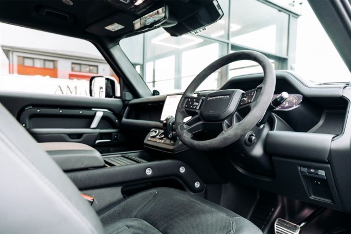 LAND ROVER DEFENDER ESTATE 5.0 V8 3DR AUTOMATIC