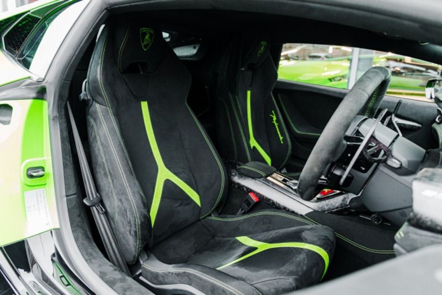 LAMBORGHINI HURACAN LP 640-4 PERFORMANTE COUPE 5.2 LP 640-4 PERFORMANTE 2DR SEMI AUTOMATIC