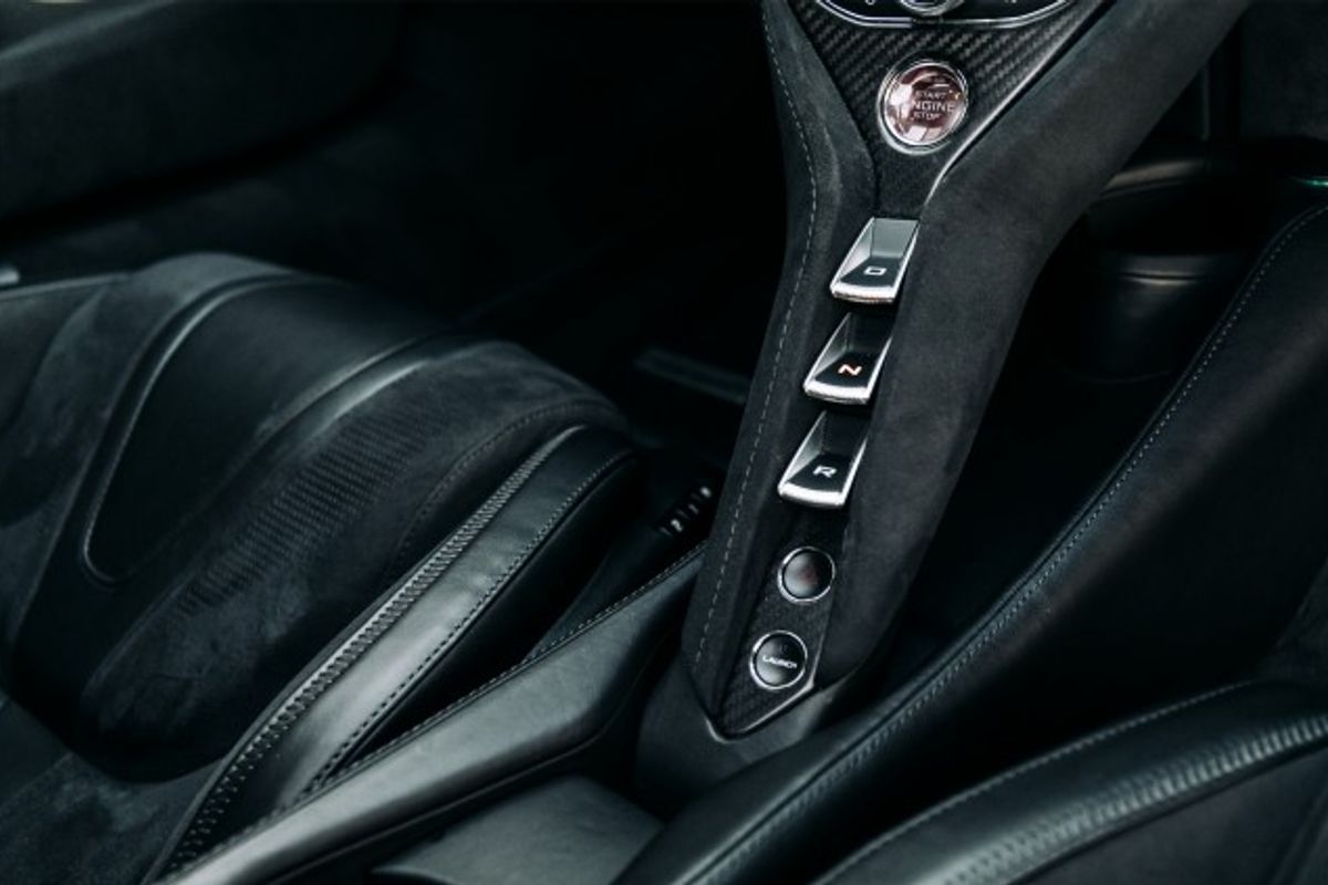 MCLAREN 720S V8 SSG COUPE 4.0 V8 SSG 2DR SEMI AUTOMATIC