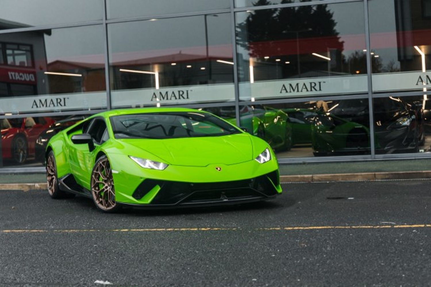 LAMBORGHINI HURACAN LP 640-4 PERFORMANTE COUPE 5.2 LP 640-4 PERFORMANTE 2DR SEMI AUTOMATIC