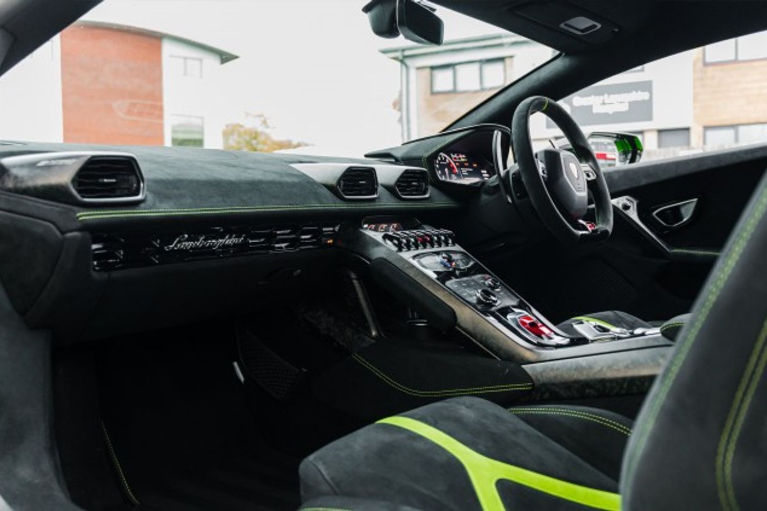 LAMBORGHINI HURACAN LP 640-4 PERFORMANTE COUPE 5.2 LP 640-4 PERFORMANTE 2DR SEMI AUTOMATIC