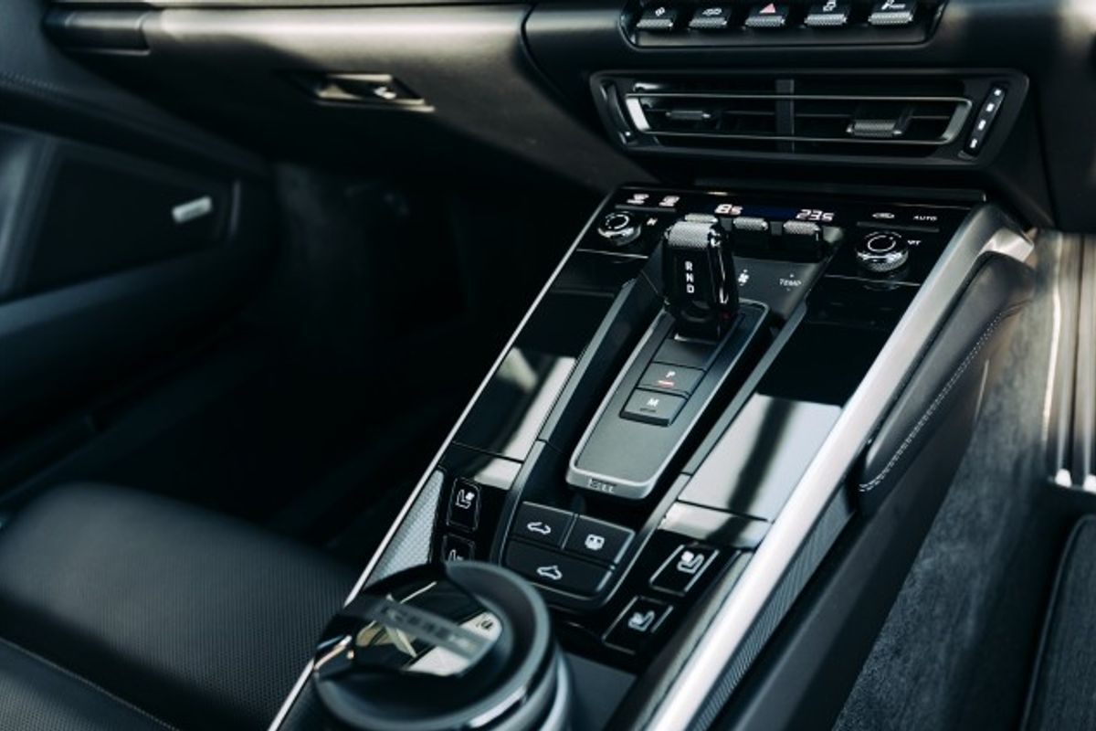 PORSCHE 911 COUPE 3.7 TURBO S PDK 2DR SEMI AUTOMATIC