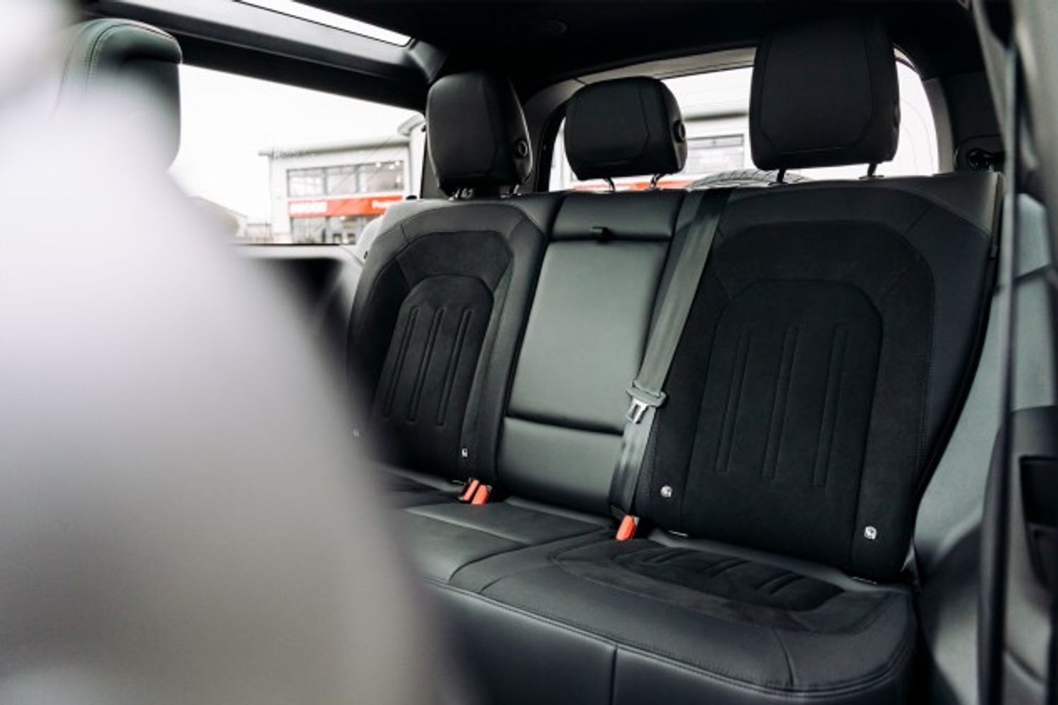LAND ROVER DEFENDER ESTATE 5.0 V8 3DR AUTOMATIC