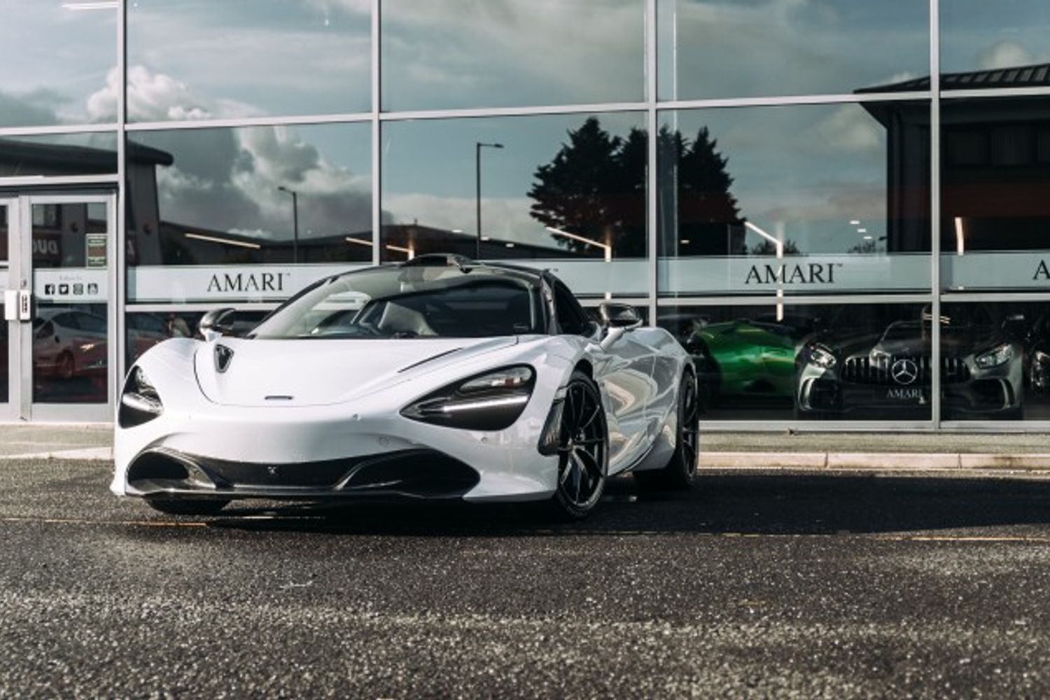 MCLAREN 720S V8 SSG COUPE 4.0 V8 SSG 2DR SEMI AUTOMATIC