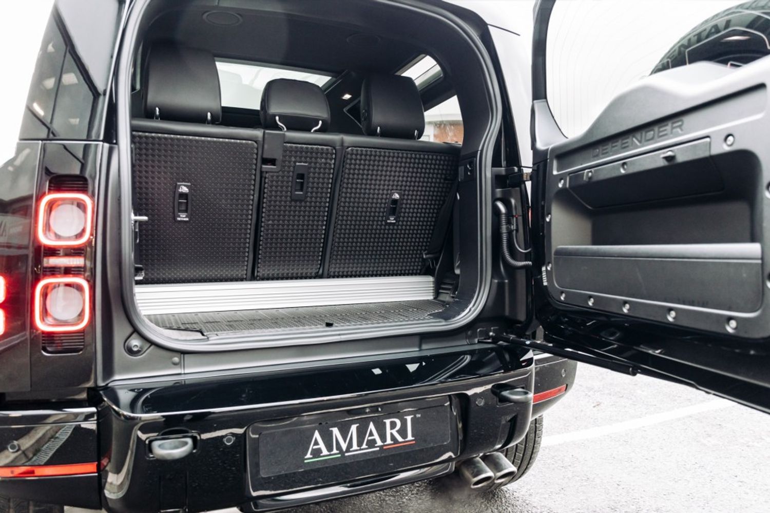 LAND ROVER DEFENDER ESTATE 5.0 V8 3DR AUTOMATIC