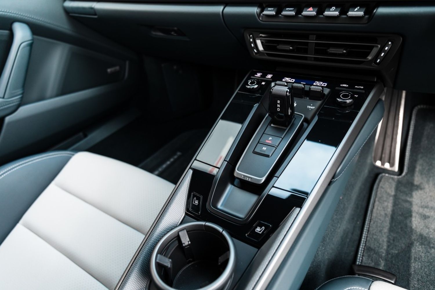 PORSCHE 911 COUPE 3.0 CARRERA PDK 2DR AUTOMATIC