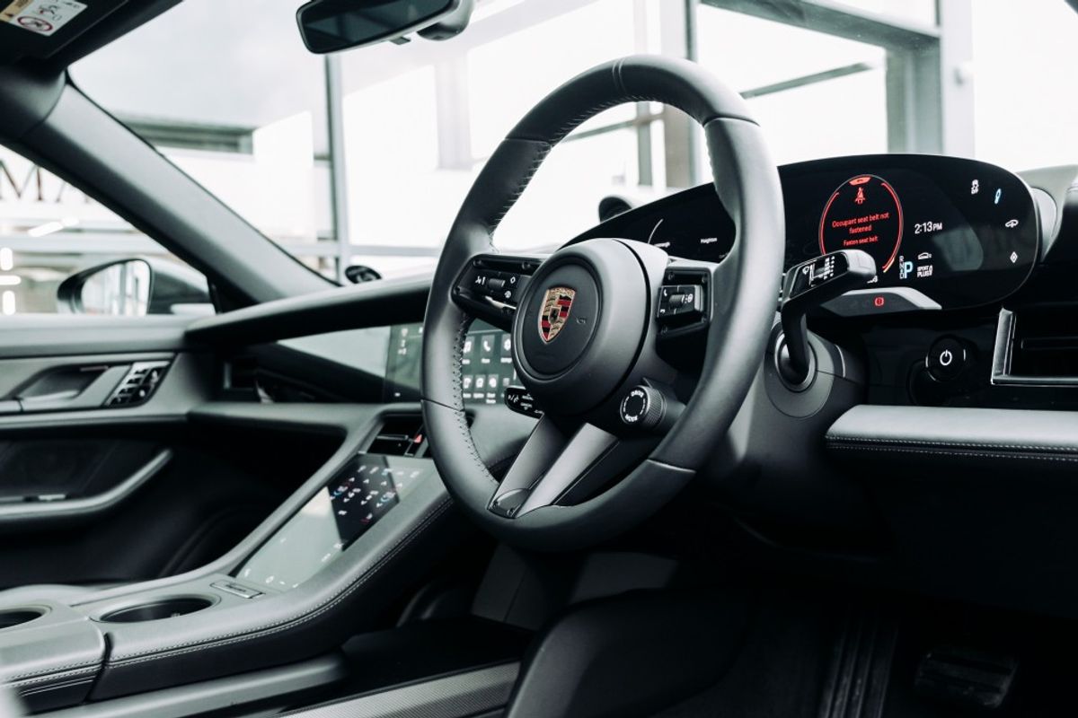 PORSCHE TAYCAN ELECTRIC SALOON 4S (93KWH) 4DR AUTOMATIC