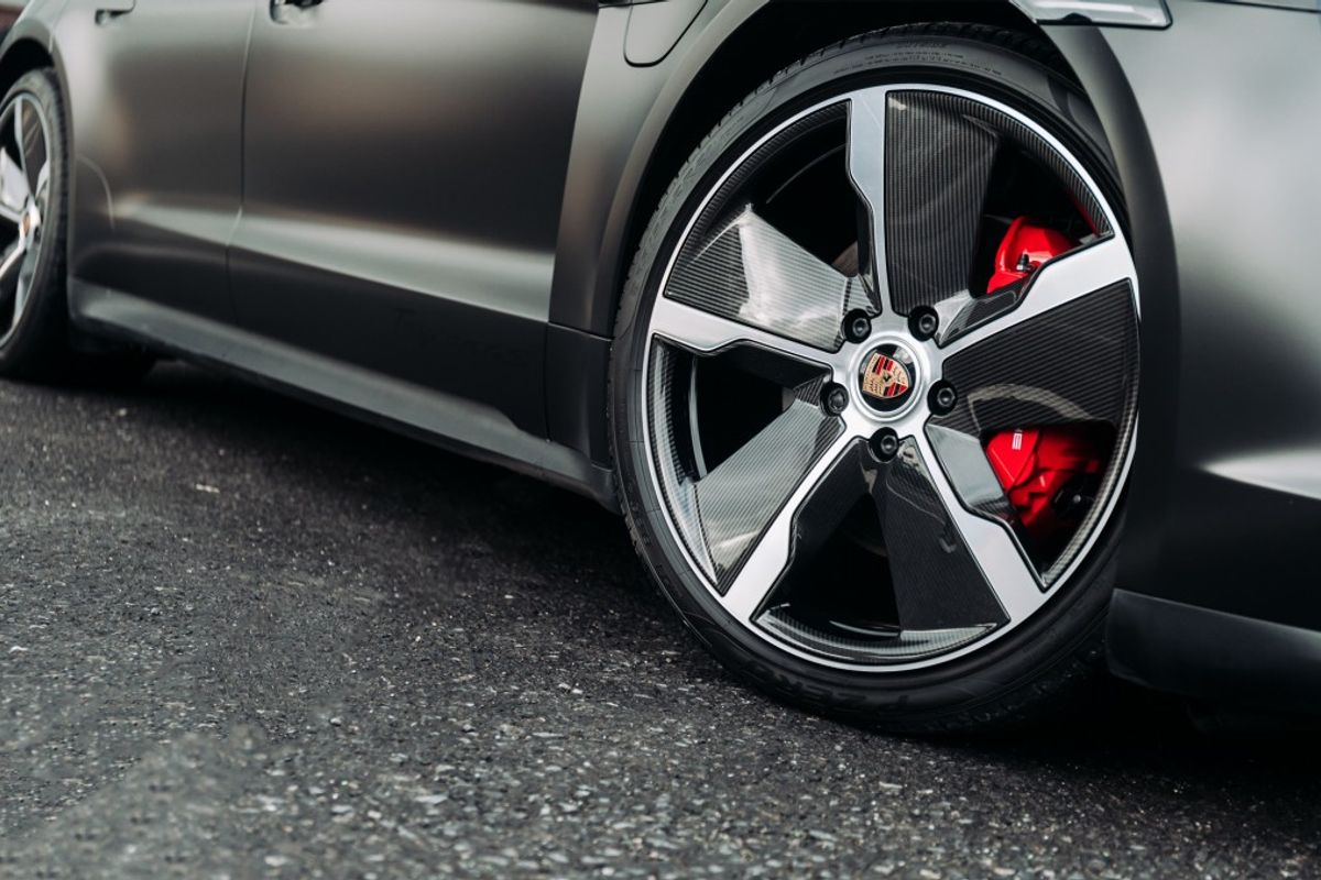 PORSCHE TAYCAN ELECTRIC SALOON 4S (93KWH) 4DR AUTOMATIC