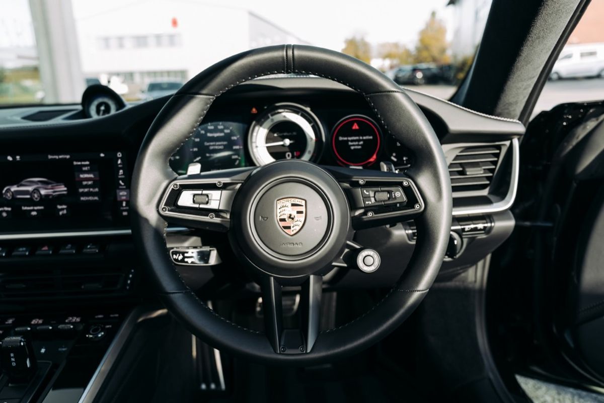 PORSCHE 911 COUPE 3.7 TURBO S PDK 2DR SEMI AUTOMATIC