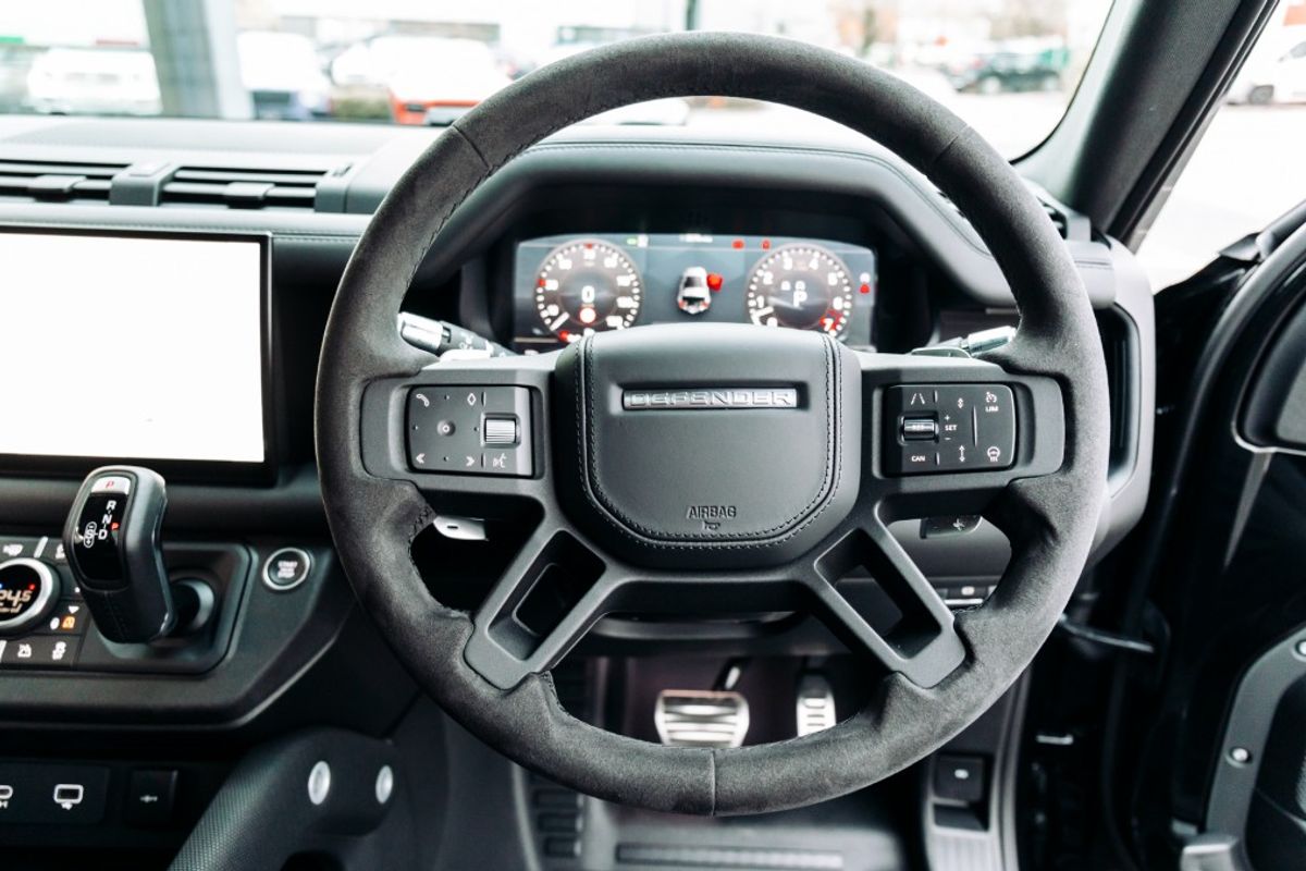 LAND ROVER DEFENDER ESTATE 5.0 V8 3DR AUTOMATIC