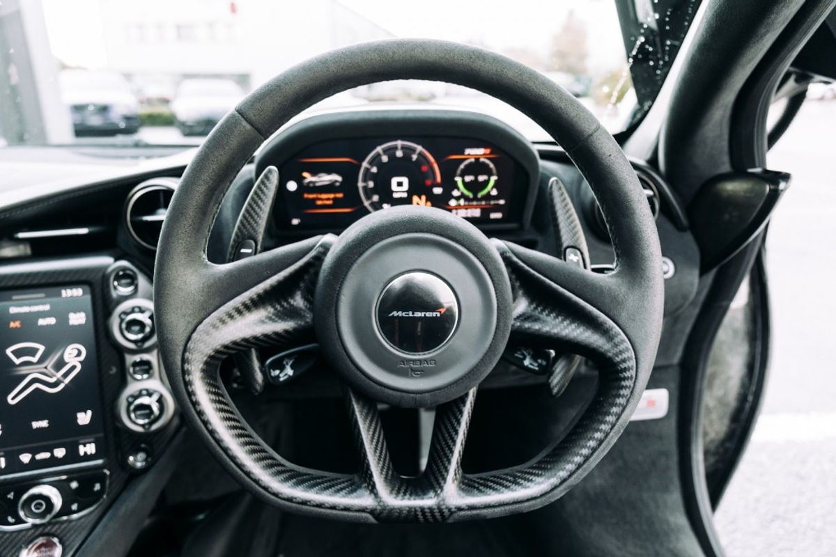 MCLAREN 720S V8 SSG COUPE 4.0 V8 SSG 2DR SEMI AUTOMATIC