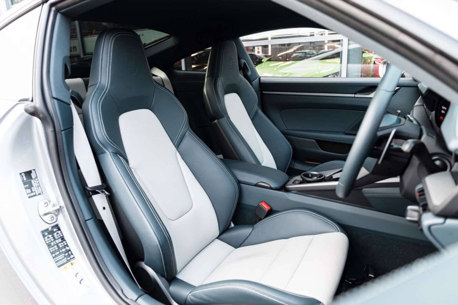 PORSCHE 911 COUPE 3.0 CARRERA PDK 2DR AUTOMATIC