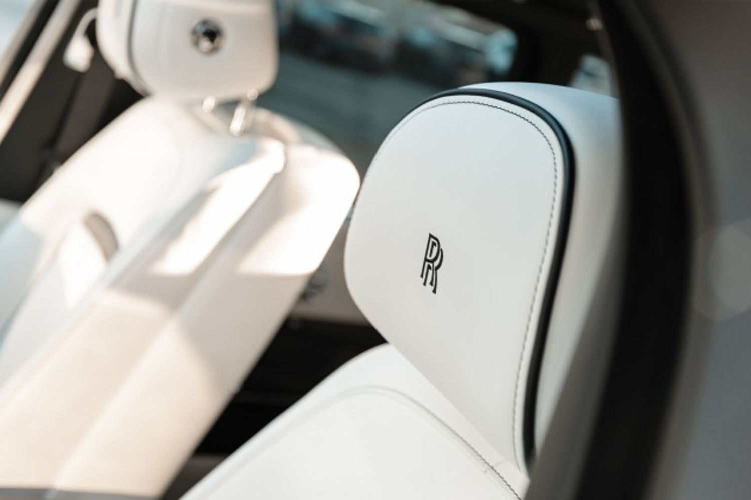 ROLLS-ROYCE CULLINAN V12 ESTATE 6.7 V12 5DR AUTOMATIC