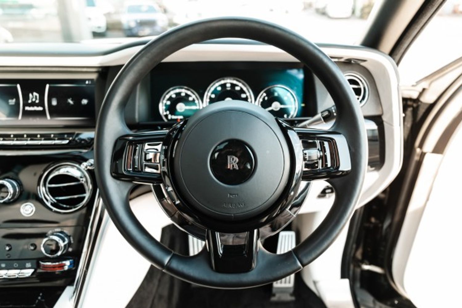 ROLLS-ROYCE CULLINAN V12 ESTATE 6.7 V12 5DR AUTOMATIC