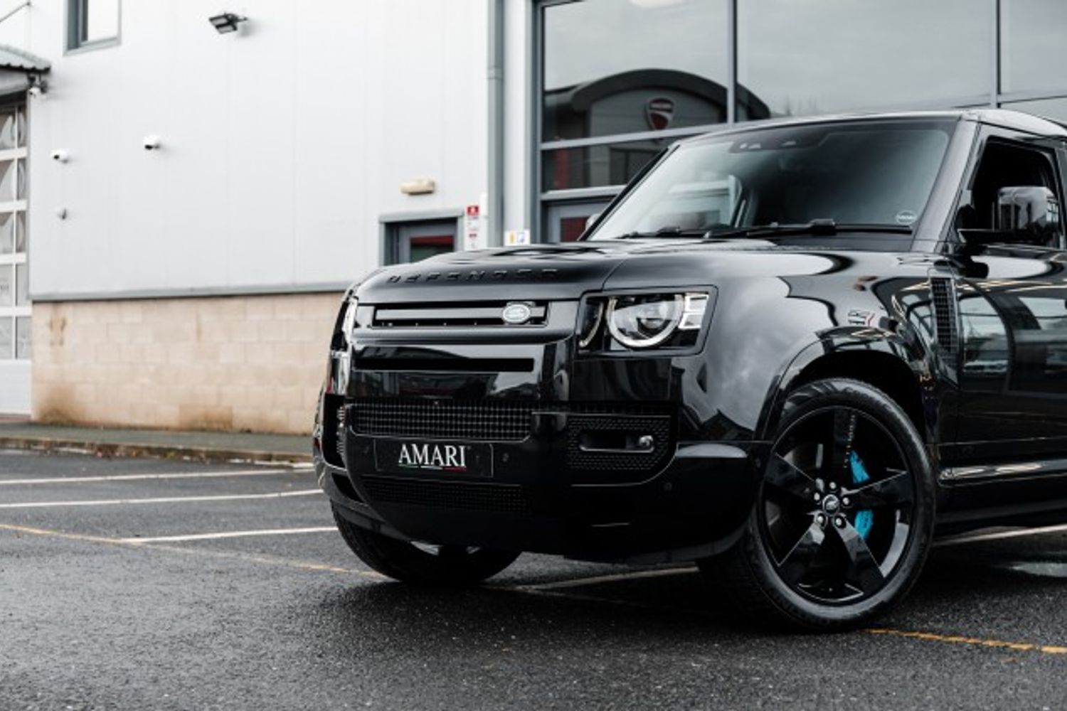 LAND ROVER DEFENDER V8 ESTATE 5.0 V8 5DR AUTOMATIC