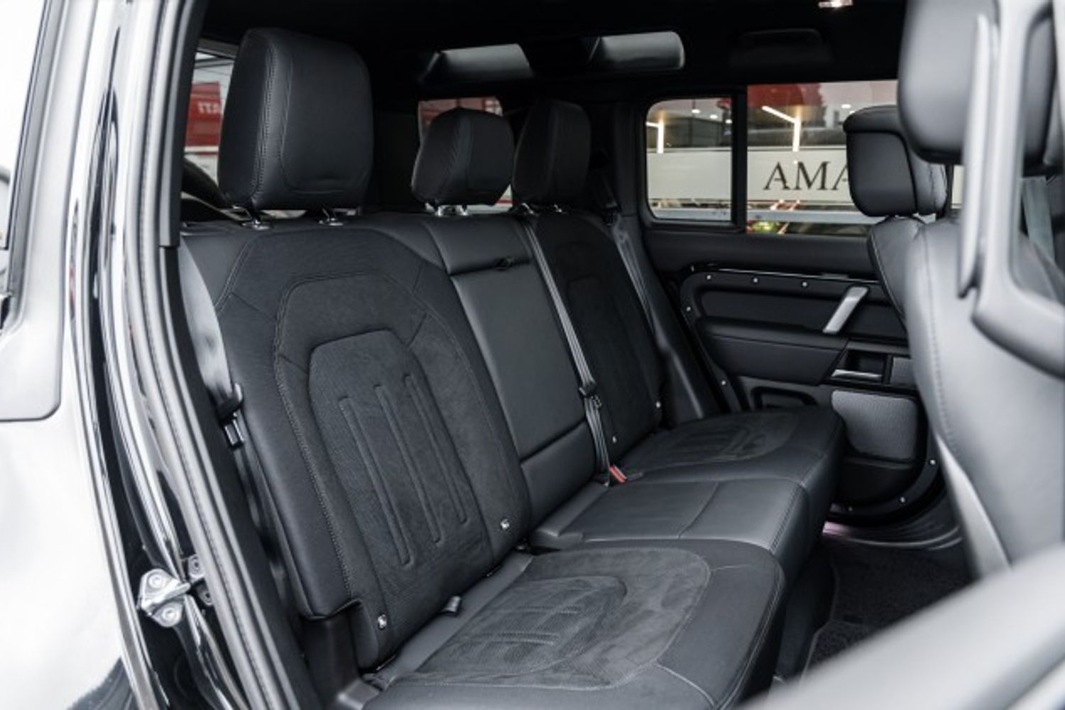 LAND ROVER DEFENDER V8 ESTATE 5.0 V8 5DR AUTOMATIC