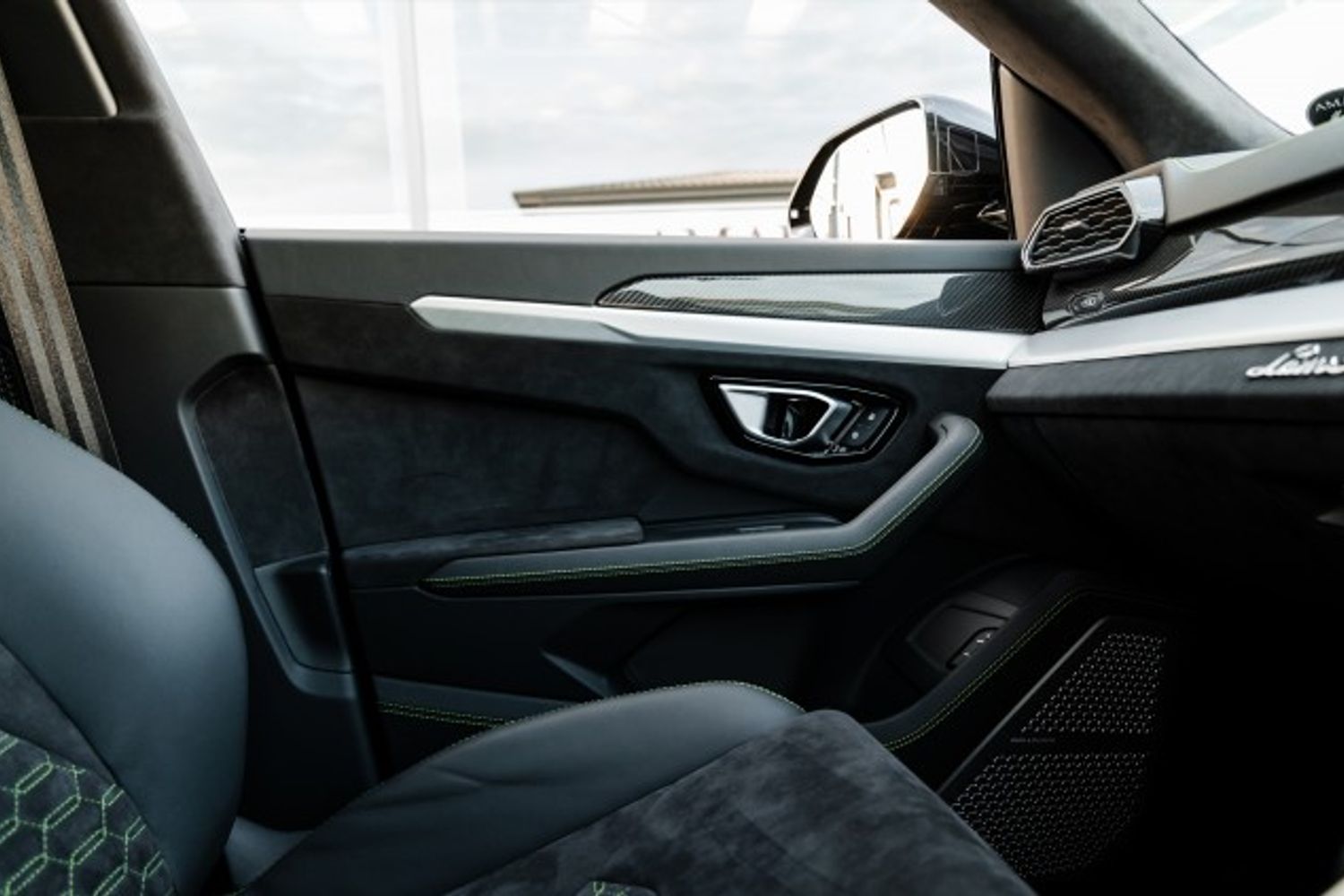 Lamborghini Urus 4.0 V8 5DR AUTOMATIC