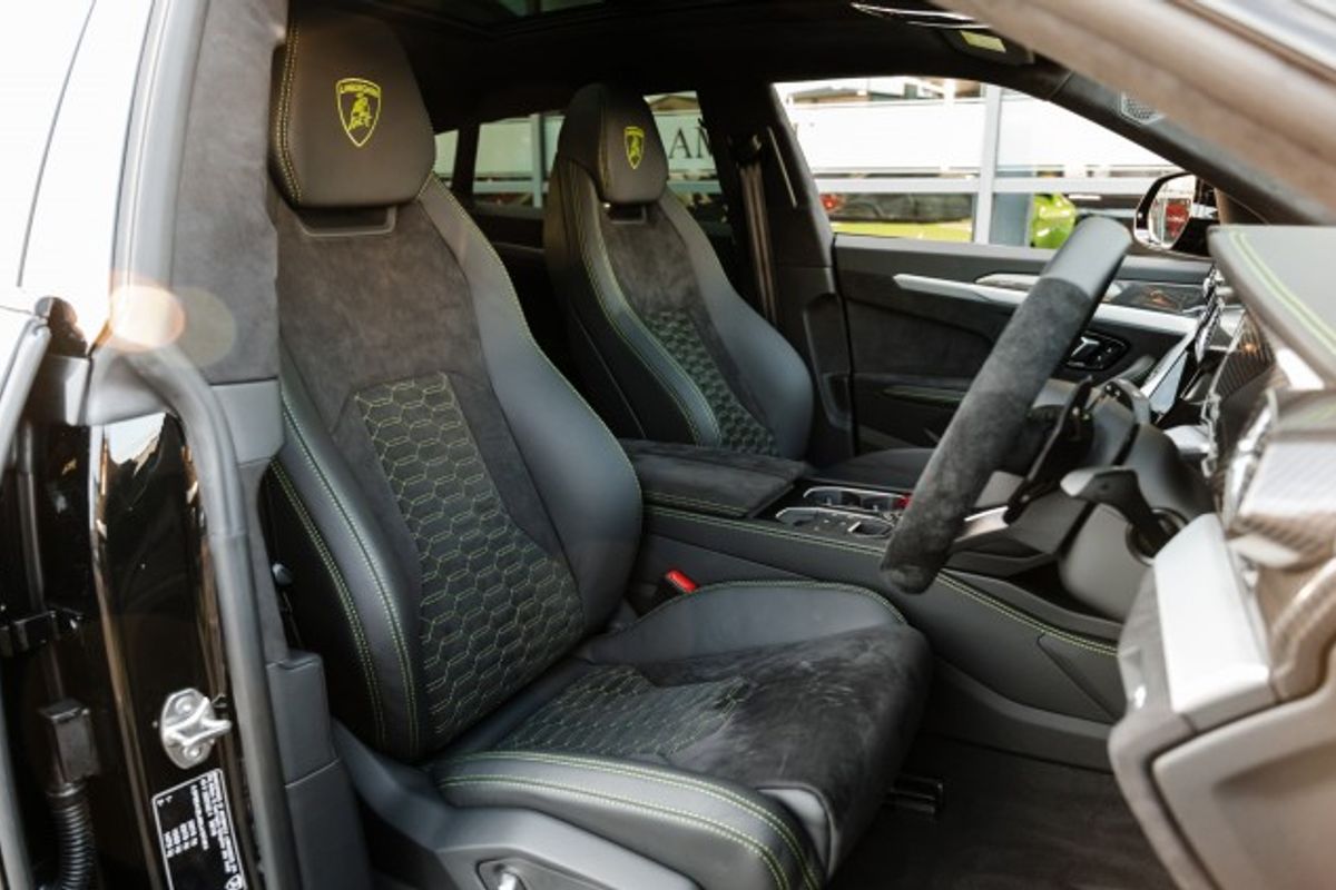 Lamborghini Urus 4.0 V8 5DR AUTOMATIC