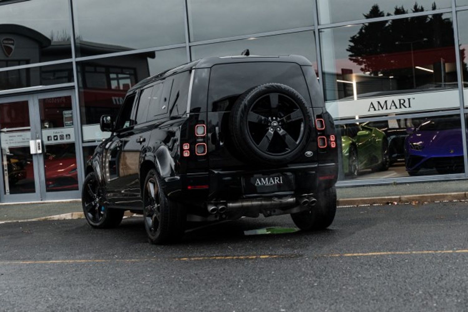 LAND ROVER DEFENDER V8 ESTATE 5.0 V8 5DR AUTOMATIC