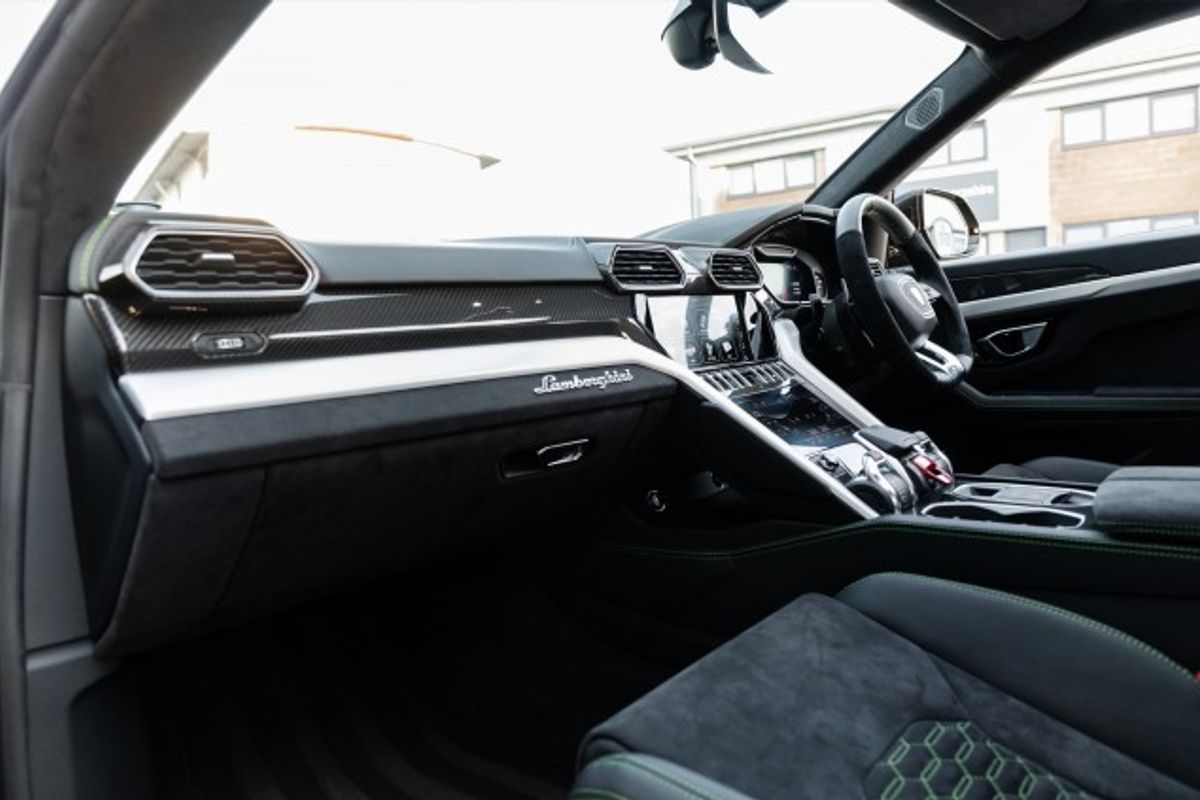 Lamborghini Urus 4.0 V8 5DR AUTOMATIC