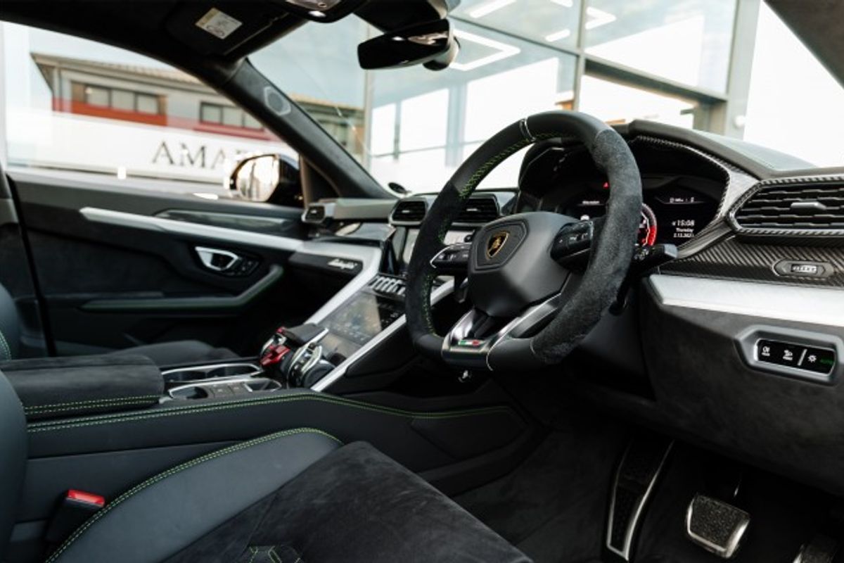 Lamborghini Urus 4.0 V8 5DR AUTOMATIC