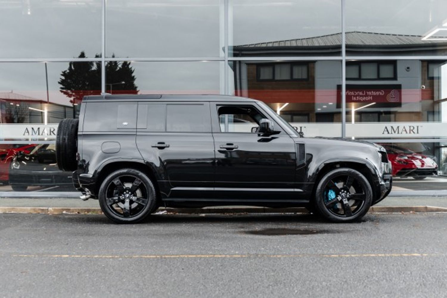 LAND ROVER DEFENDER V8 ESTATE 5.0 V8 5DR AUTOMATIC