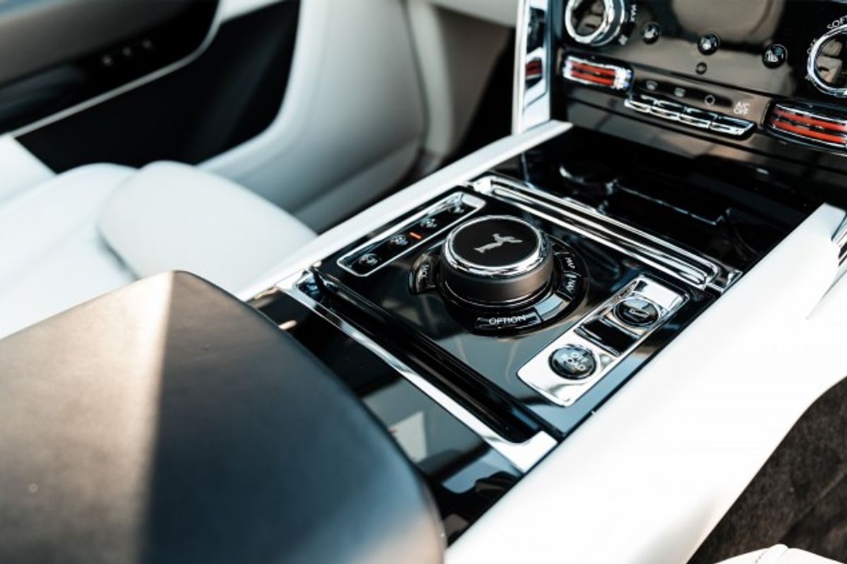 ROLLS-ROYCE CULLINAN V12 ESTATE 6.7 V12 5DR AUTOMATIC