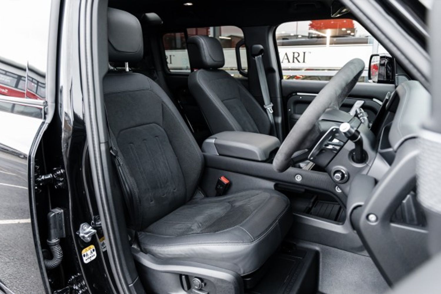 LAND ROVER DEFENDER V8 ESTATE 5.0 V8 5DR AUTOMATIC