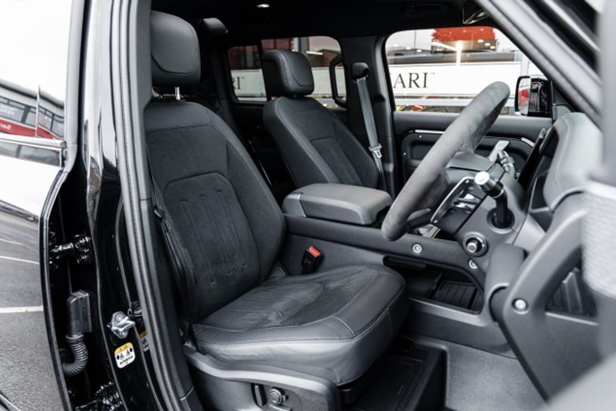 LAND ROVER DEFENDER V8 ESTATE 5.0 V8 5DR AUTOMATIC