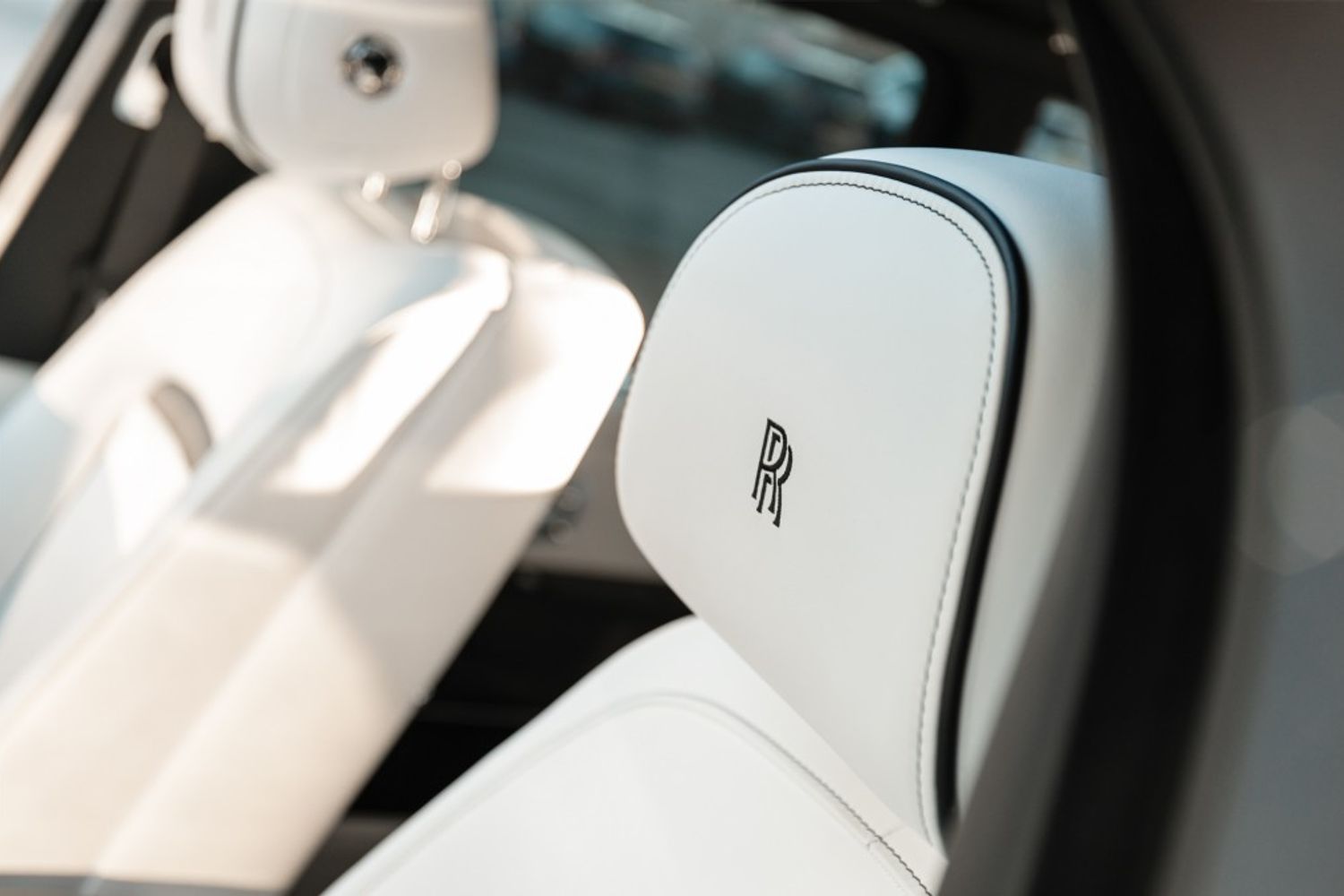 ROLLS-ROYCE CULLINAN V12 ESTATE 6.7 V12 5DR AUTOMATIC