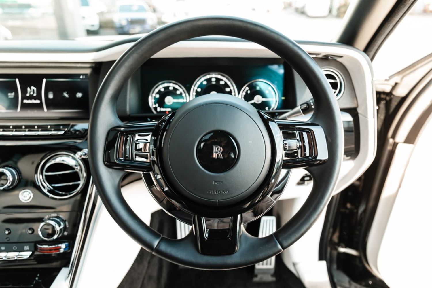 ROLLS-ROYCE CULLINAN V12 ESTATE 6.7 V12 5DR AUTOMATIC
