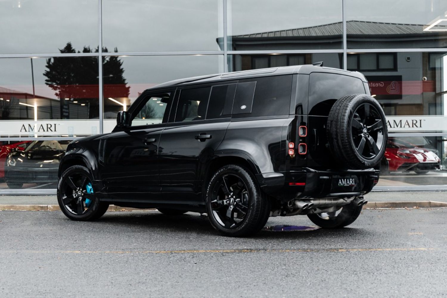 LAND ROVER DEFENDER V8 ESTATE 5.0 V8 5DR AUTOMATIC