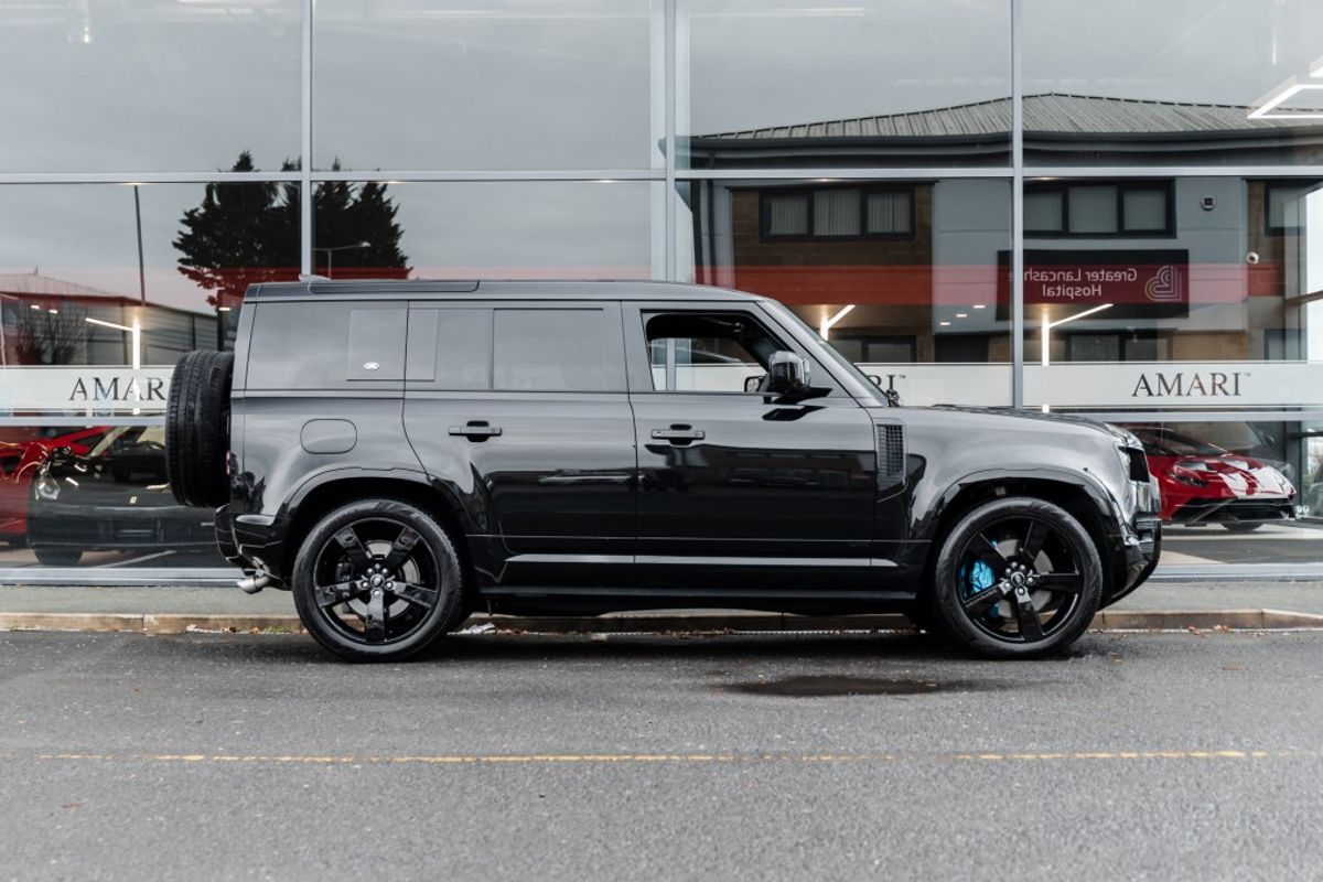 LAND ROVER DEFENDER V8 ESTATE 5.0 V8 5DR AUTOMATIC