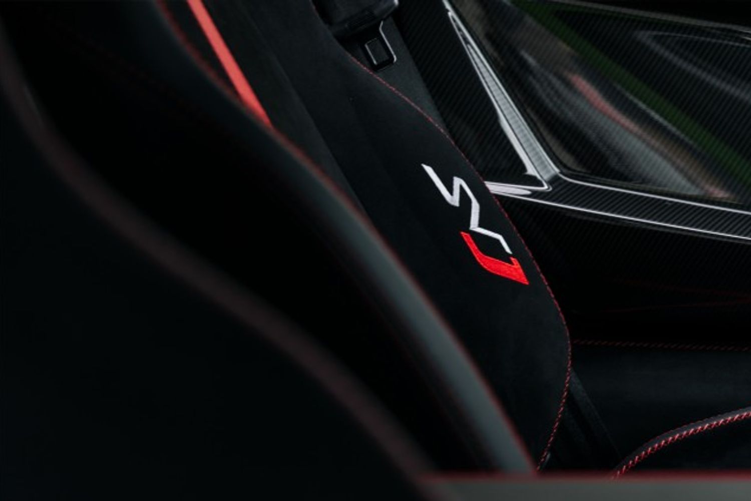 LAMBORGHINI AVENTADOR COUPE 6.5 LP 770-4 SVJ 2DR SEMI AUTOMATIC