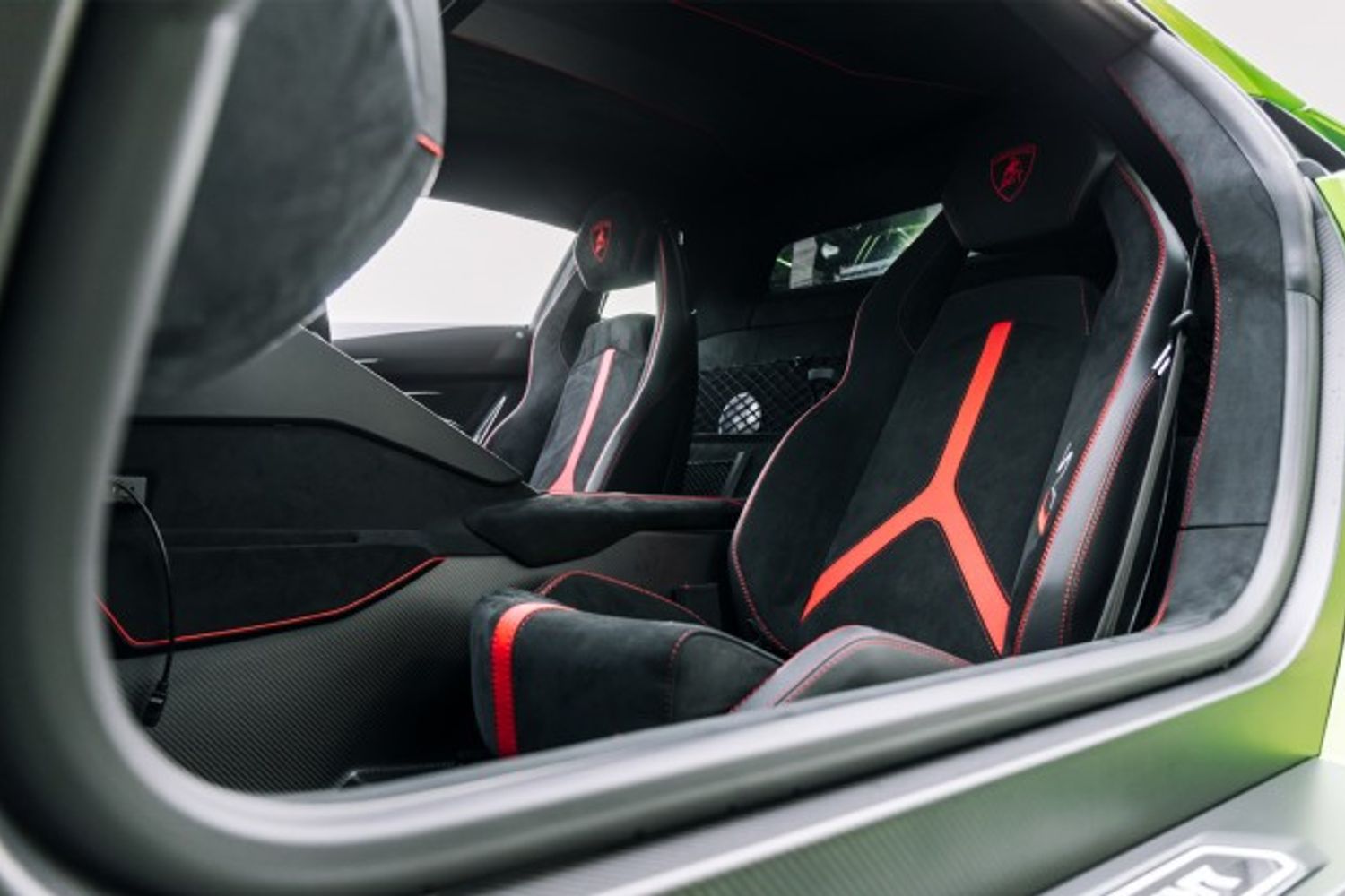 LAMBORGHINI AVENTADOR COUPE 6.5 LP 770-4 SVJ 2DR SEMI AUTOMATIC
