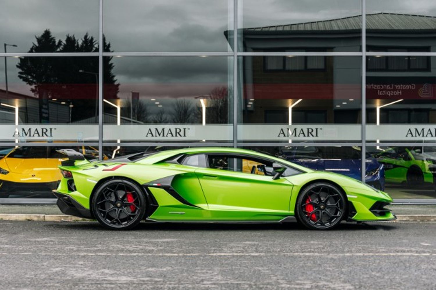 LAMBORGHINI AVENTADOR COUPE 6.5 LP 770-4 SVJ 2DR SEMI AUTOMATIC