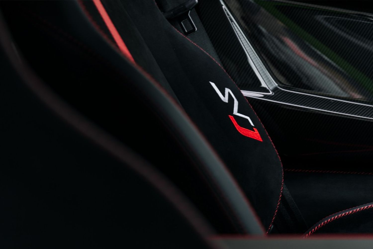 LAMBORGHINI AVENTADOR COUPE 6.5 LP 770-4 SVJ 2DR SEMI AUTOMATIC