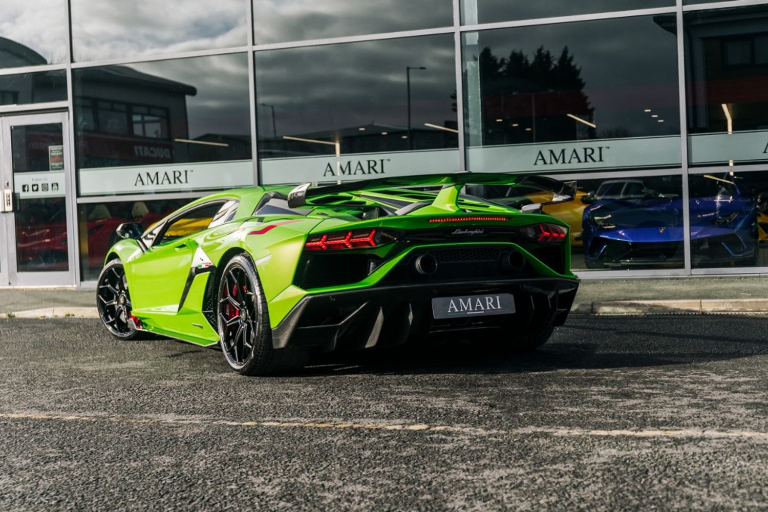 LAMBORGHINI AVENTADOR COUPE 6.5 LP 770-4 SVJ 2DR SEMI AUTOMATIC