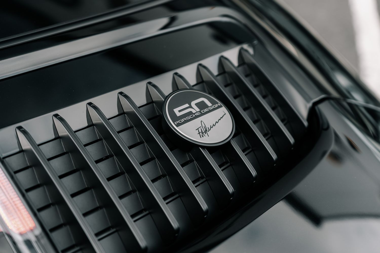Porsche 911 Targa 4  Model Guide