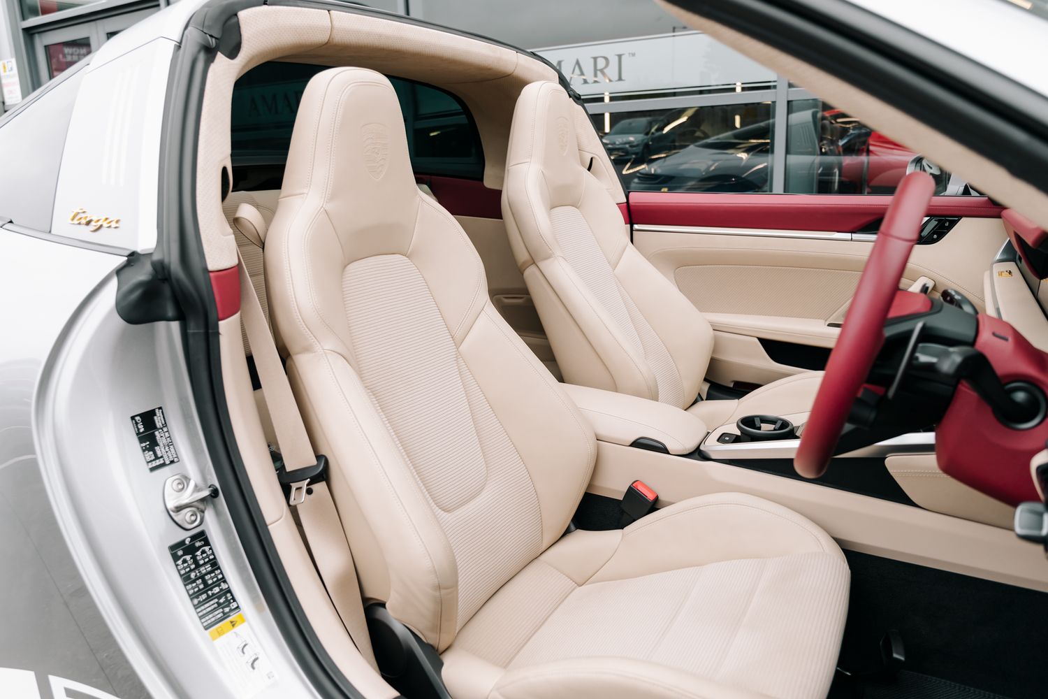 Porsche 911 Targa 4  Model Guide