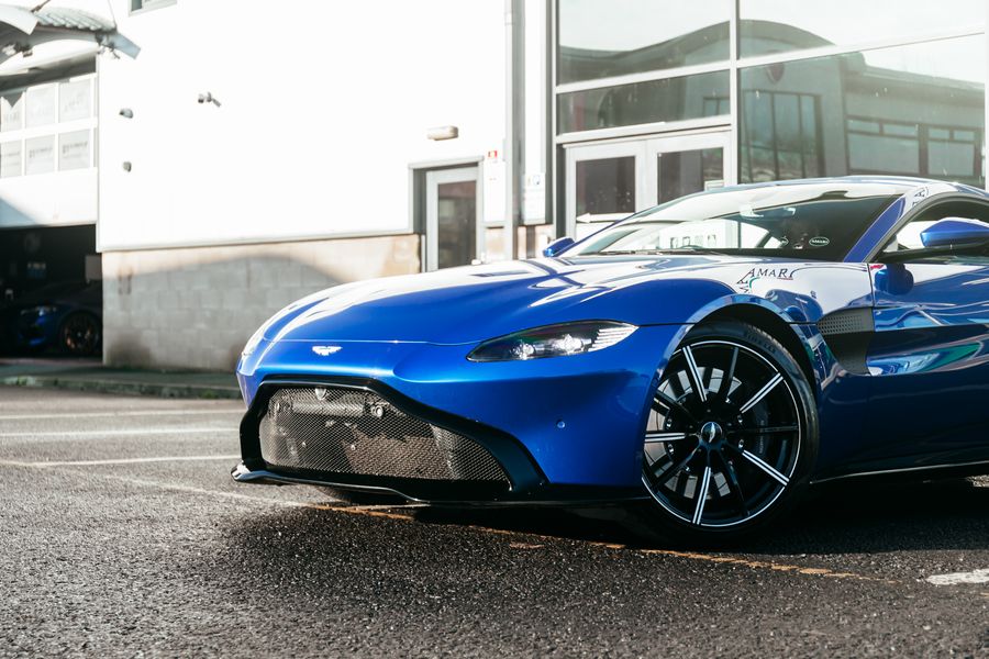 Aston Martin Vantage Model Guide